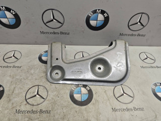 Крепления ( кронштейн ) крыла BMW 2025, 3.0 л., бензин, 7418219