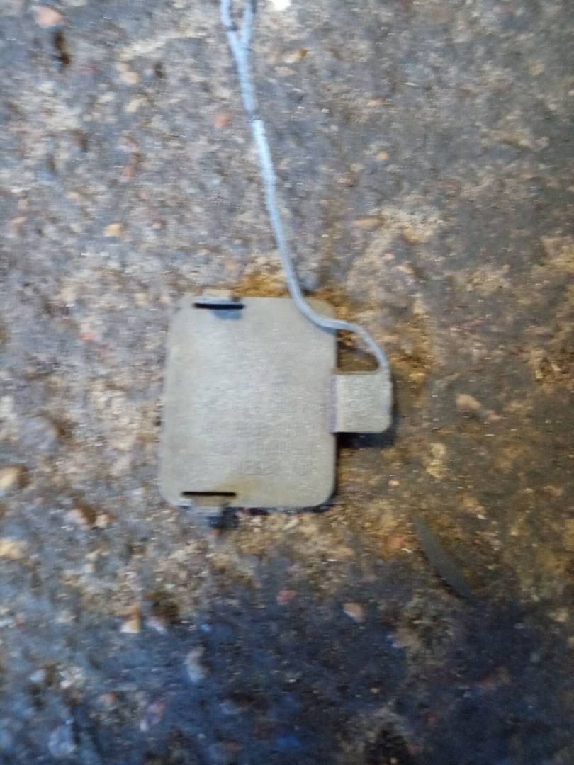 заглушка переднего бампера под крюк BMW 3 серия E90/E91/E92/E93 2005, 2.0 л., бензин, АКПП, седан, 7116687 - фото №1