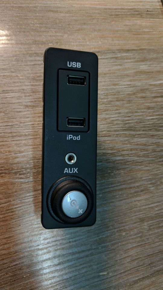 блок управления USB Land Rover Range Rover Evoque L538 2013, 2.2 л., 224DT, дизель, АКПП, внедорожник 5 дв., AW93-19C166-AA, A2C5336865900 - фото №1