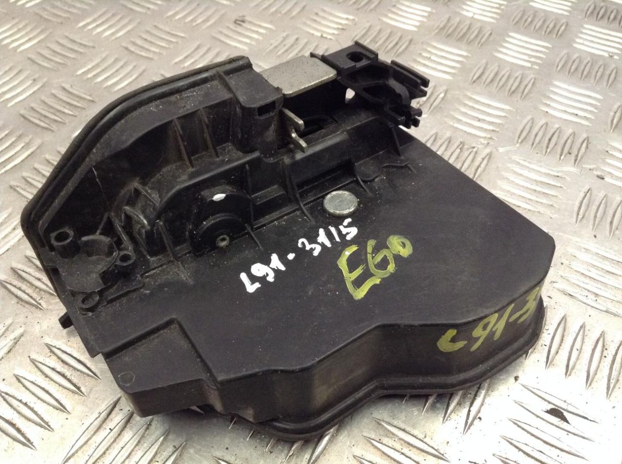 замок двери задней левой BMW 5 серия E60/E61 2007, 3.0 л., N53 B30 A, бензин, АКПП, седан, 7167075 - фото №1