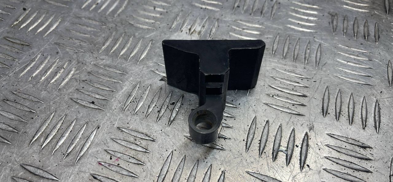 петля двери BMW X6 F16 2016, 7160824 - фото №1