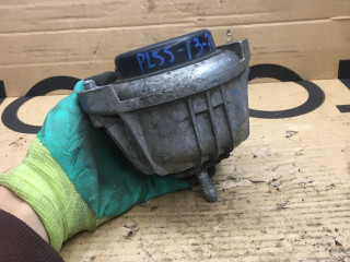 подушка крепления двигателя BMW 3 серия E90/E91/E92/E93 [рестайлинг] 2008, 2.0 л., дизель, 6768800