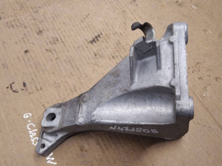 кронштейн двигателя BMW 2009, 2.0 л., N47 D20 B, дизель, МКПП, хетчбэк 5 дв., 6781916