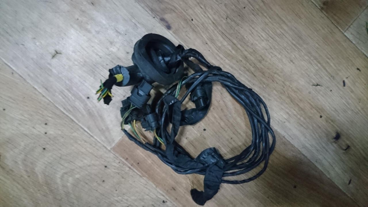 проводка датчиков парковки BMW 3 серия E90/E91/E92/E93 2006, 2.0 л., N46 B20 A, бензин, АКПП, седан - фото №1