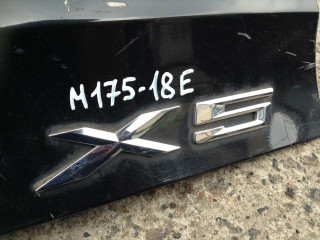 эмблема BMW X5 E53 [рестайлинг] 2004, 4.4 л., бензин, АКПП, внедорожник 5 дв.