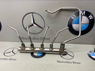 топливная рампа BMW 2011, 2.0 л., N20 B20 A, бензин, 7585411