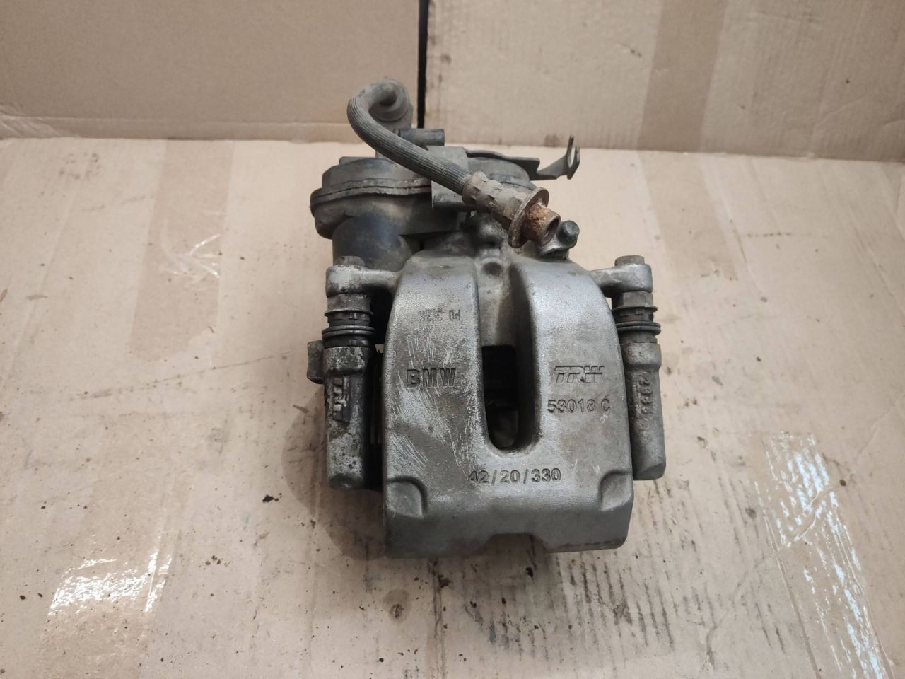 суппорт задний правый BMW 7 серия G11/G12 2017, 3.0 л., B57 D30 A, дизель - фото №1