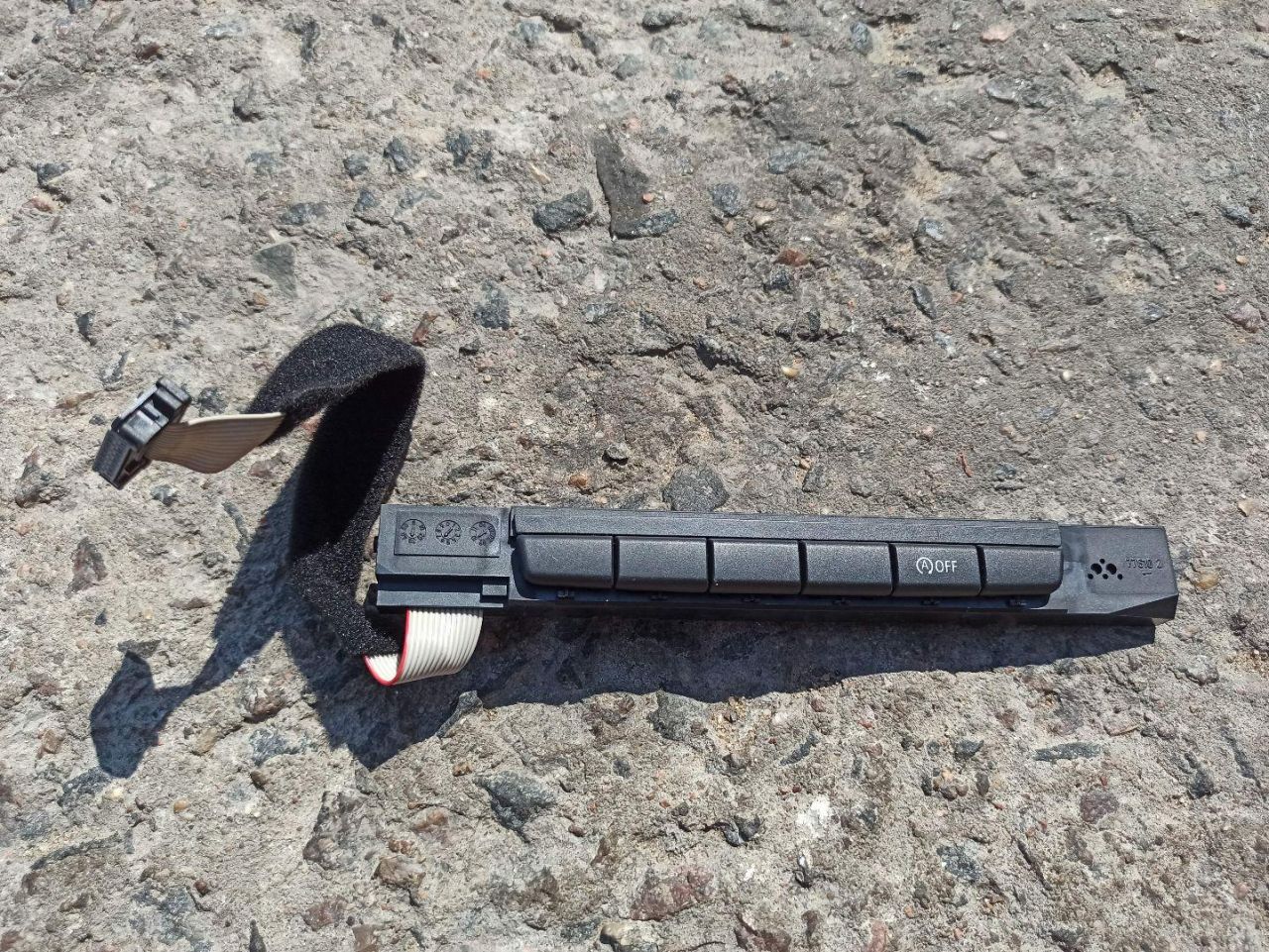 кнопка (выключатель) BMW 3 серия E90/E91/E92/E93 2007, 3.0 л., бензин, 6970919 - фото №1