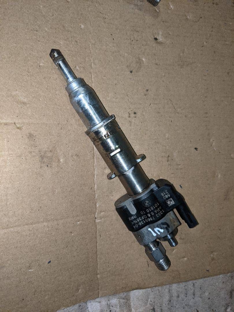 форсунка BMW 5 серия E60/E61 2007, 3.0 л., N54 B30 A, бензин, АКПП, белый, седан, задний привод, 7565138, 13537565138, 4565138-04 - фото №1