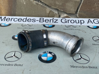 патрубок интеркулера Mercedes-Benz C-Класс W205 [рестайлинг] 2020, 2.0 л., бензин, кабриолет, задний привод, A2640980400