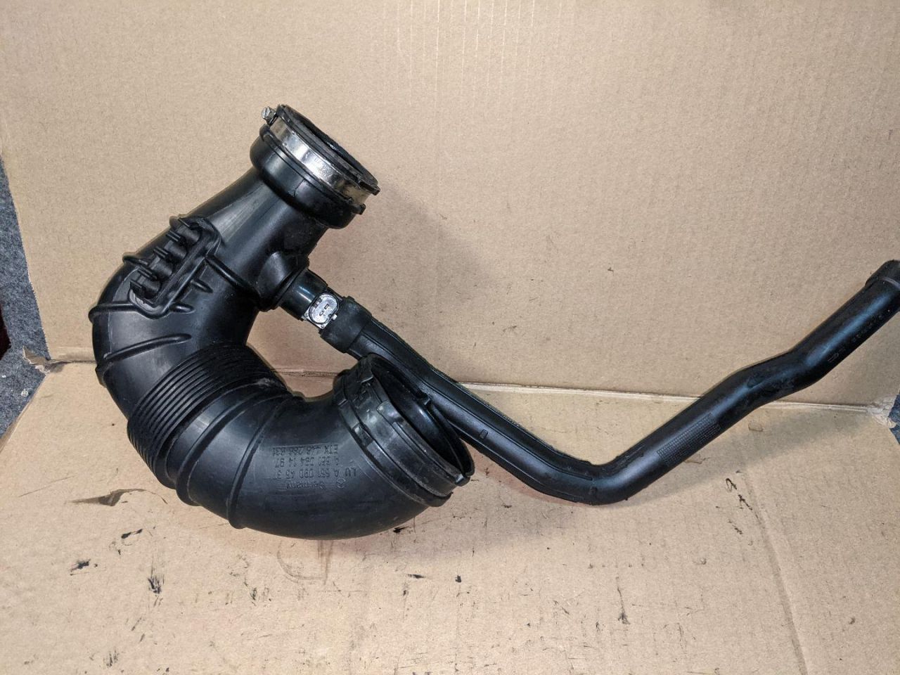 патрубок турбины Mercedes-Benz E-Класс W212/S212/C207/A207 2010, 2.1 л., OM 651.924, дизель, АКПП, 6510904537, 6510941497, A6510904537, A6510941497, 446286631 - фото №1