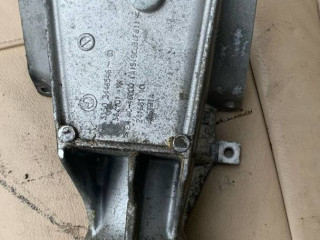 кронштейн полуоси BMW X3 E83 (2003 - 2006), 2.0 л., N47 D20 C, дизель, 3448546