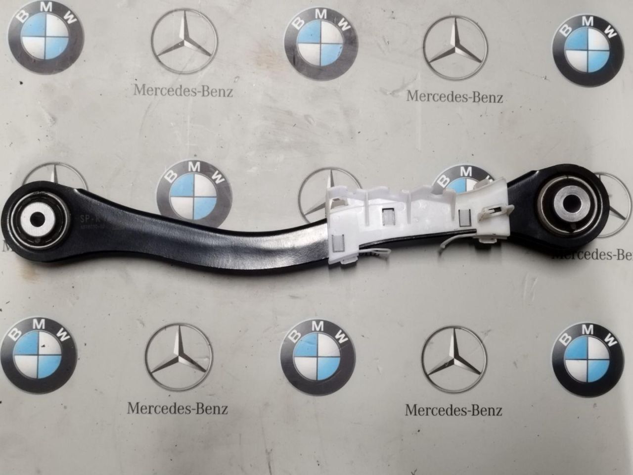 рычаг задний правый BMW 2024, 3.0 л., B58B30, бензин, 475, полный привод, 6878030 - фото №1