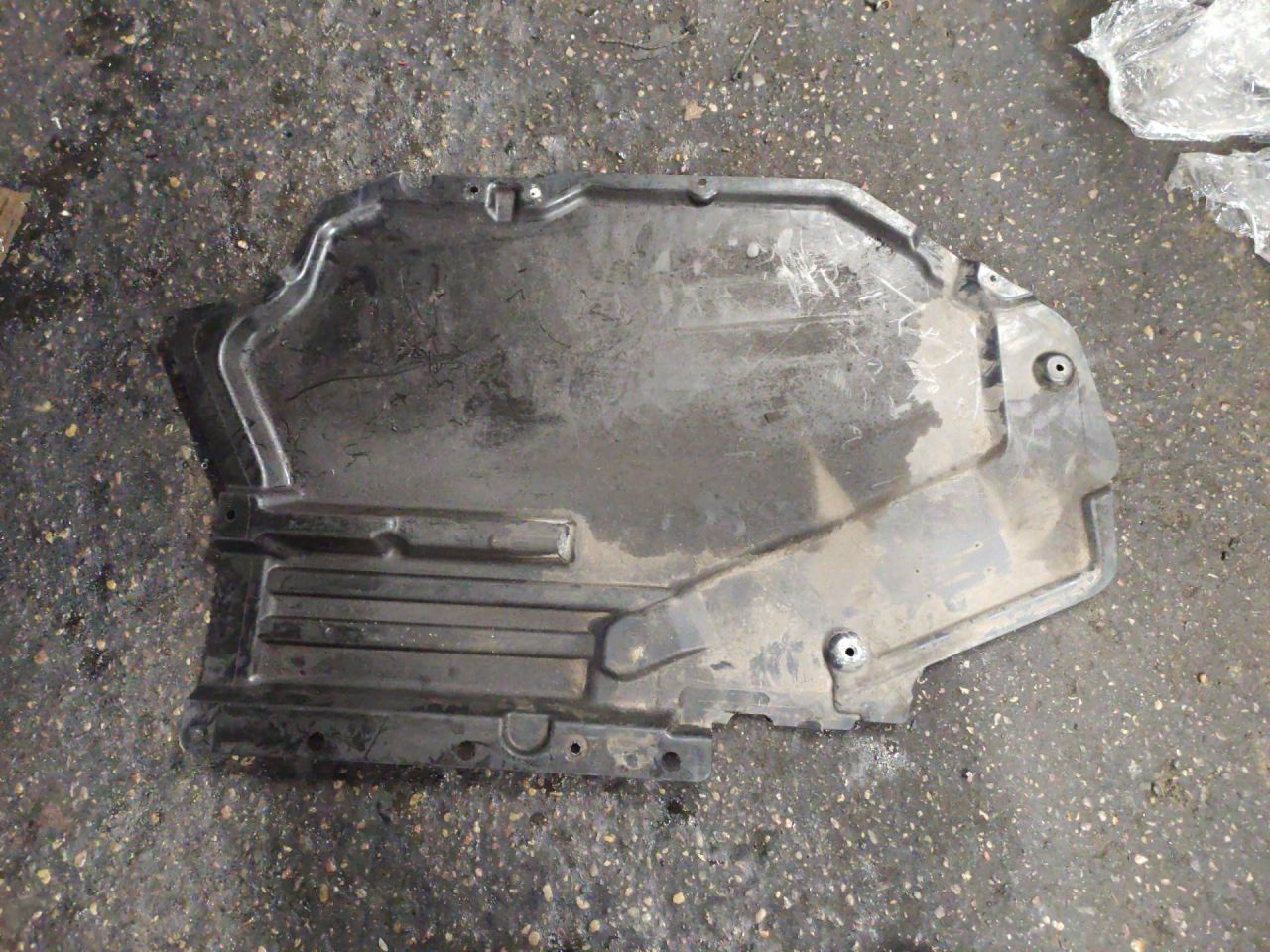 защита днища BMW X5 E70 2007, 4.8 л., N62 B48 A, бензин, 7158405 - фото №1