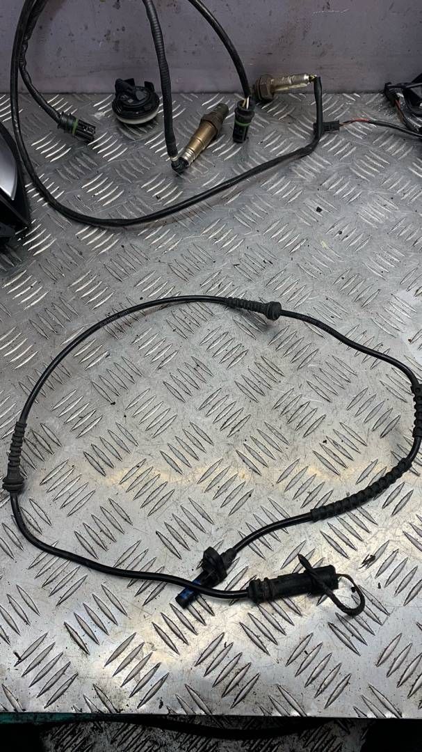 датчик ABS BMW 7 серия F01/F02 2010, 4.4 л., N63 B44 A, бензин, АКПП, седан, 34526782099 - фото №1