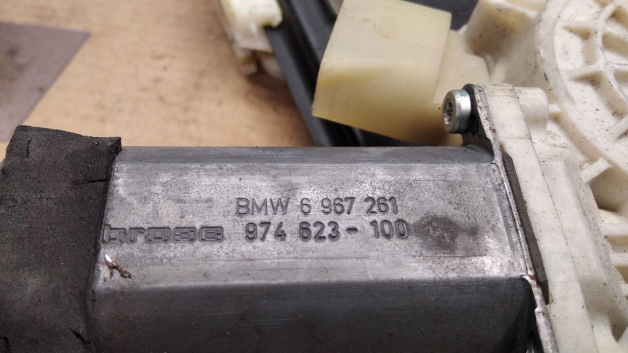 стеклоподъемник задний левый BMW X5 E70 2010, 6967261 - фото №1