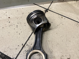 поршень Mercedes-Benz E-Класс W212/S212/C207/A207 2011, дизель, 65100, 651924