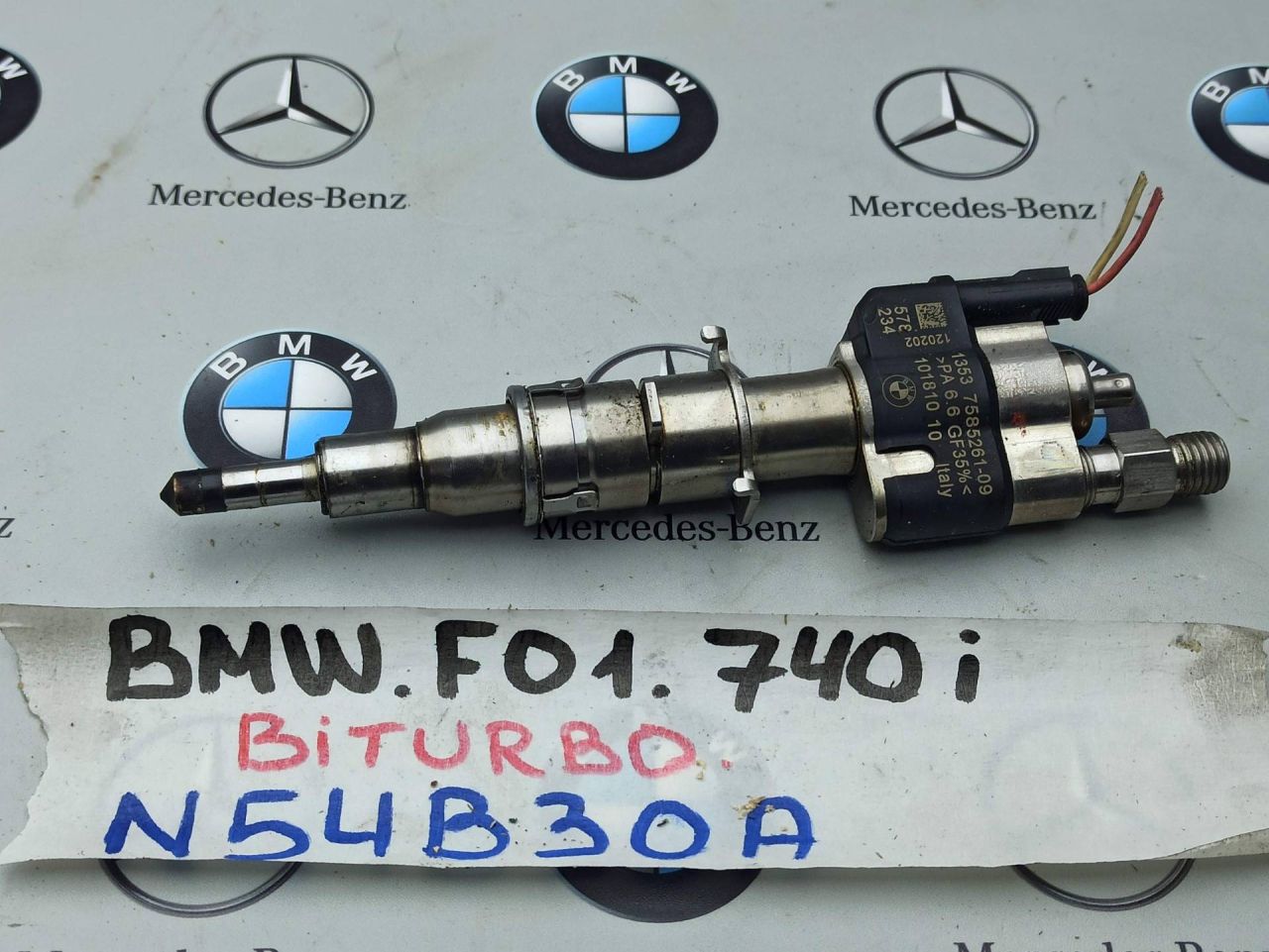 форсунка BMW 7 серия F01/F02 2010, 3.0 л., N54 B30 A, бензин, 7585261-09 - фото №1