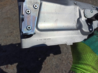 шумоизоляция (термозащита) Mercedes-Benz S-Класс W222 [рестайлинг] 2020, 4.0 л., M 176.980, бензин, A1761504700