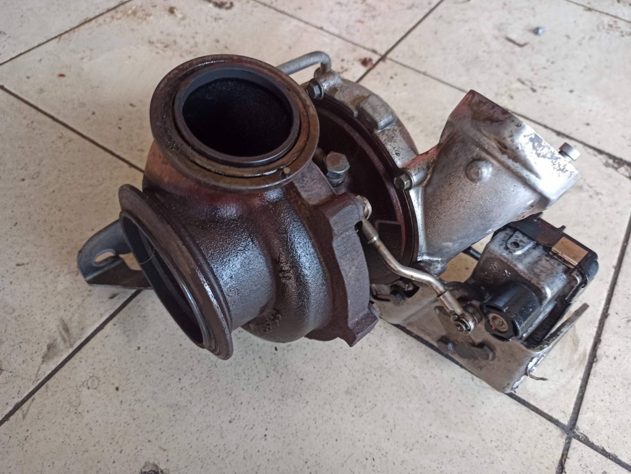 турбина BMW X5 E70 2009, 3.0 л., дизель, 7796313 - фото №1