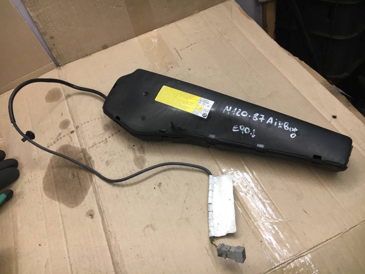 подушка безопасности сиденья BMW 3 серия E90/E91/E92/E93 2006, 2.0 л., дизель, АКПП, седан - фото №1