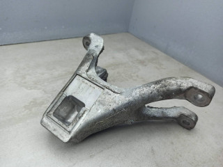 кронштейн двигателя BMW 7 серия G11/G12 2017, 3.0 л., дизель, 6861558