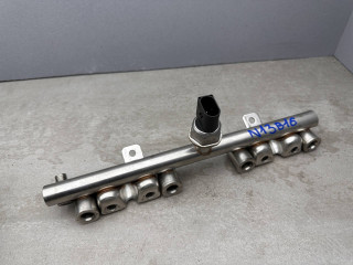 топливная рампа BMW 2014, 1.6 л., N13 B16 A, бензин, 7592426