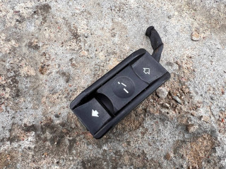 кнопка открывания люка BMW 5 серия E60/E61 [рестайлинг] 2008, 3.0 л., N54 B30 A, бензин, 6907288