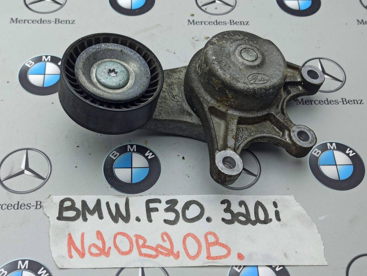 Натяжитель ремня агрегатов BMW 3 серия F30/F31/F34 2014, 2.0 л., N20 B20 B, бензин - фото №1