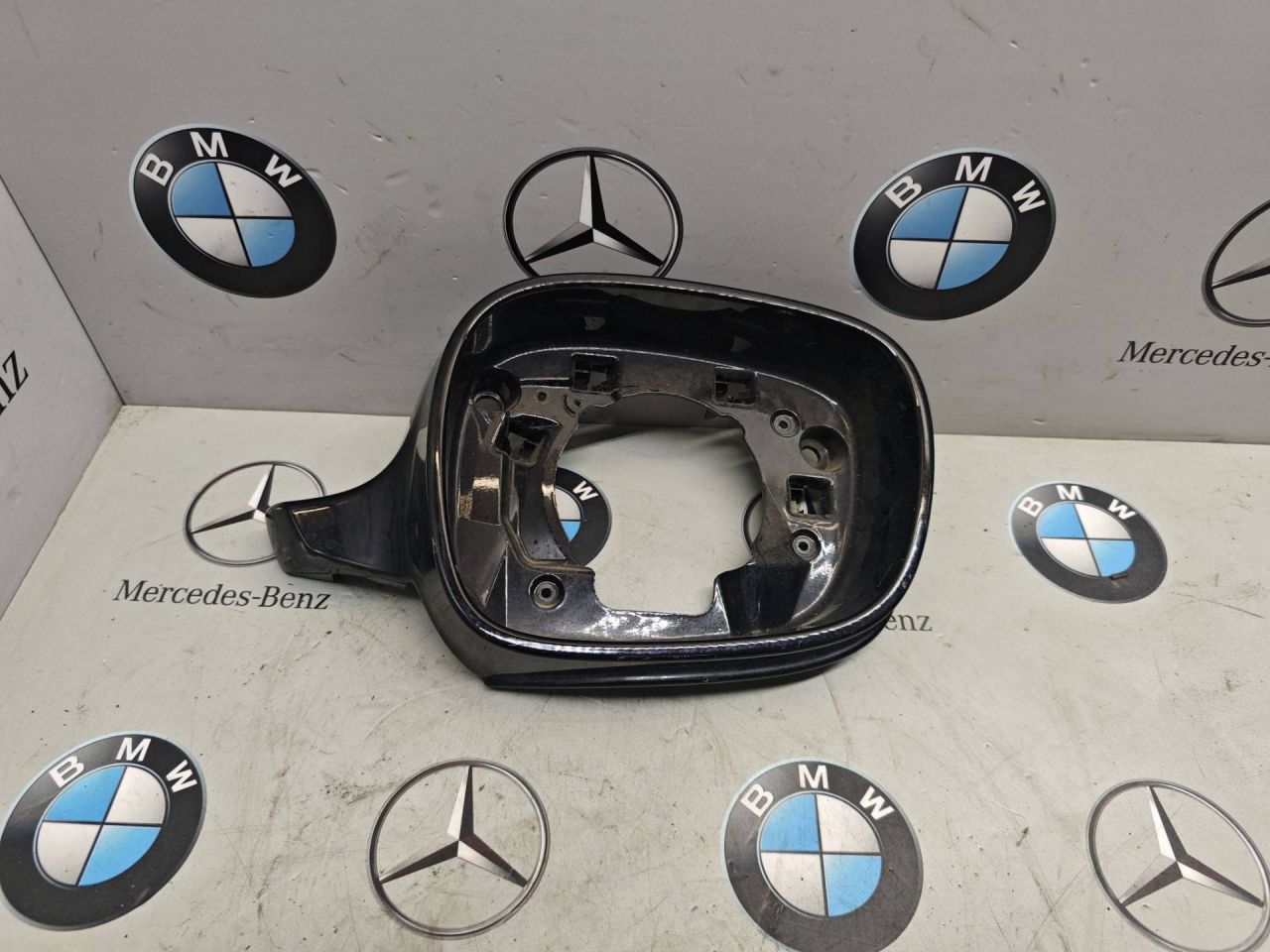 рамка зеркала правого BMW X1 E84 2012 - фото №1