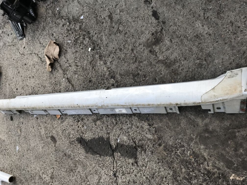 накладка на порог BMW 7 серия F01/F02 2009, 4.4 л., N63 B44 A, бензин, АКПП, седан, 7218621 - фото №1