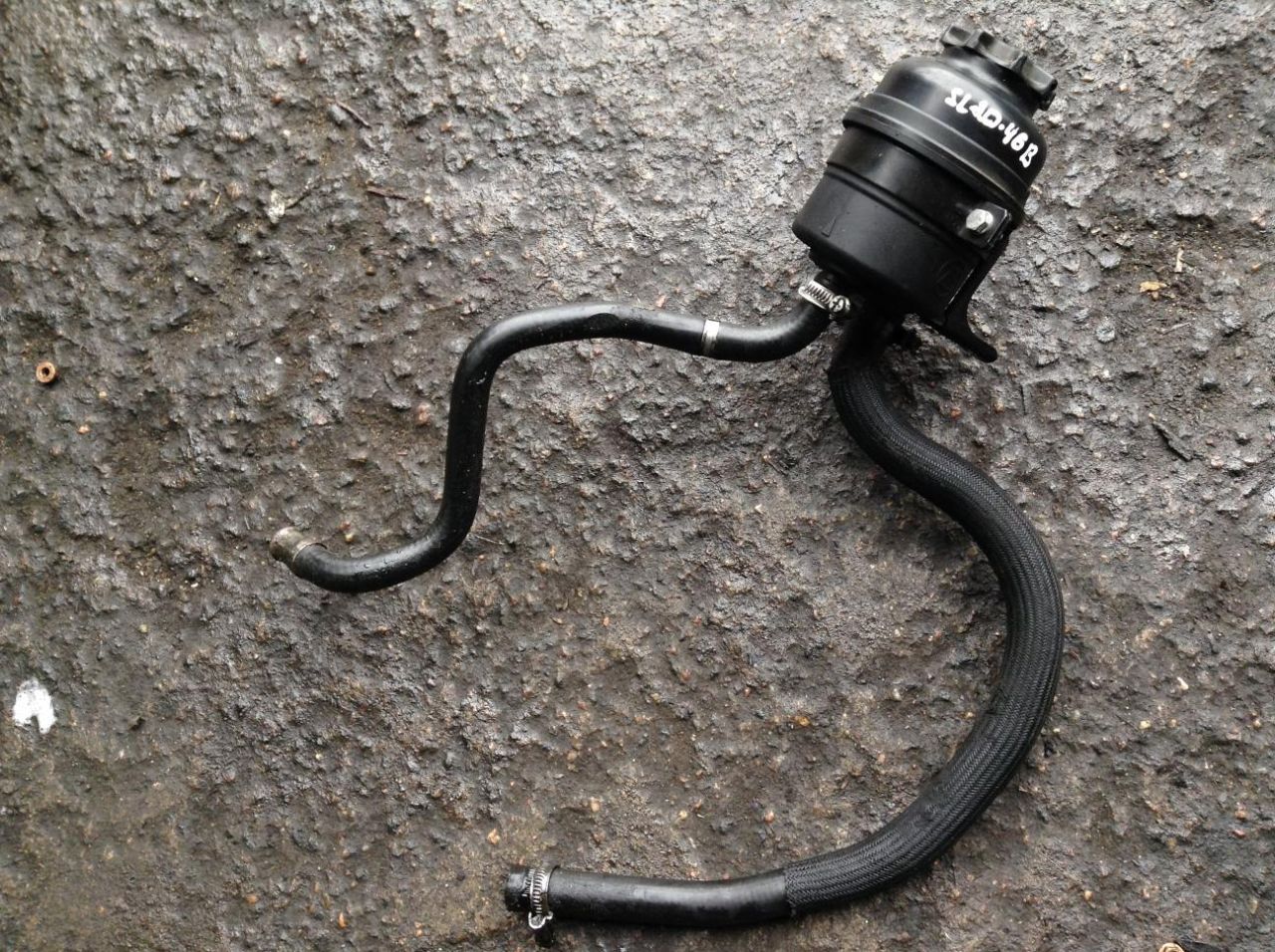 бачок гидроусилителя BMW 5 серия E39 2000, 3.0 л., АКПП, седан - фото №1