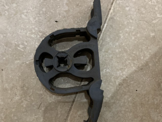 Резинка глушителя BMW X5 E53 [рестайлинг] 2004, 3.0 л., бензин, АКПП, внедорожник 5 дв., 1438435