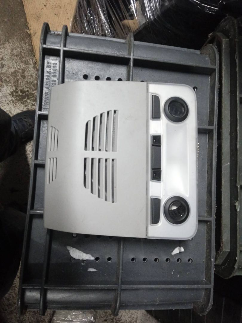 фонарь салона (плафон) BMW 5 серия E60/E61 2005, 9149671 - фото №1