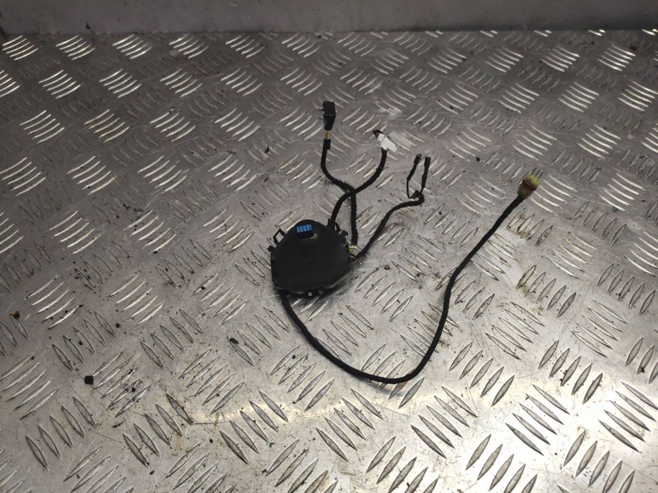 джойстик регулировки зеркал BMW X5 F15 2016, 4.0 л., дизель, 7443900 - фото №1