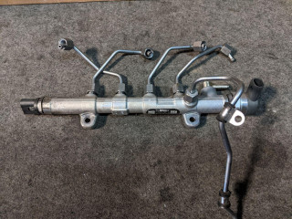 топливная рампа Mercedes-Benz GL-Класс X166 2015, 2.1 л., OM 651.960, дизель, АКПП, 6510701595, A6510701595, 0445214275