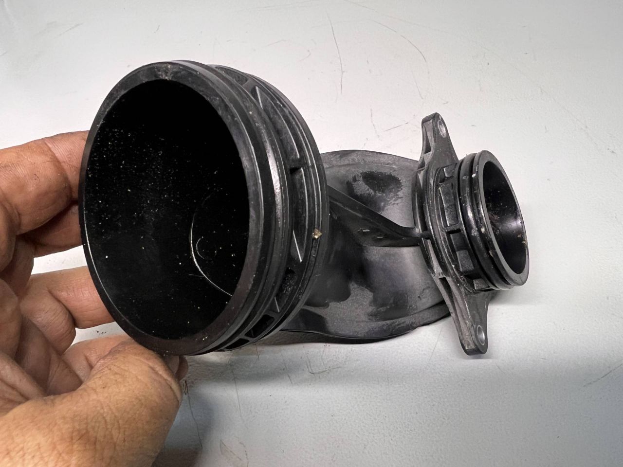 патрубок турбины BMW X1 F48 2018, 2.0 л., бензин - фото №1