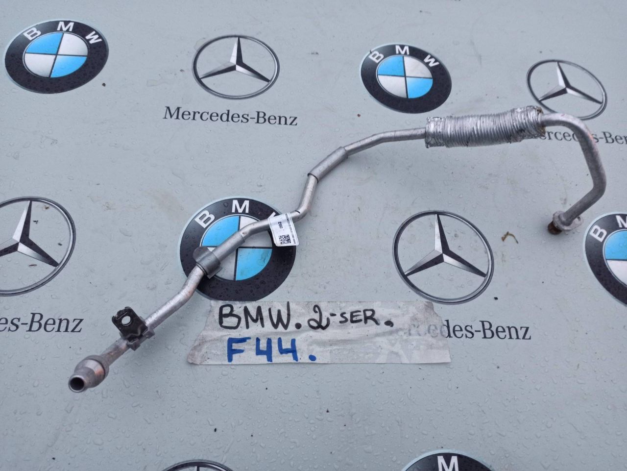 масляная трубка турбины BMW 2 серия F44 2020, 2.0 л., бензин, хетчбэк 5 дв., полный привод, 9488188 - фото №1