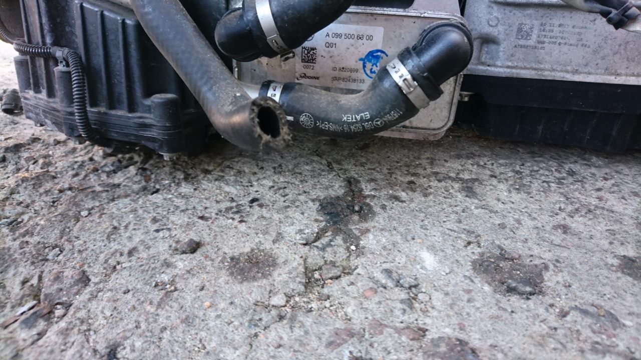 радиатор АКПП Mercedes-Benz E-Класс W213/S213/C238/A238 2017, 2.0 л., OM 654.920, дизель, АКПП, седан, A0995006300 - фото №1