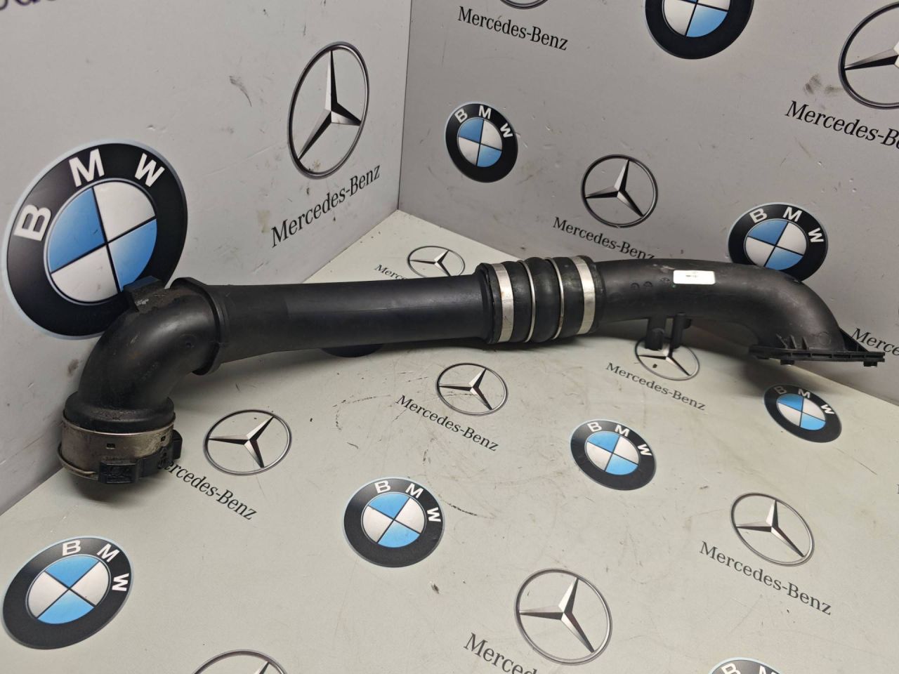 патрубок турбины BMW 6 GT G32 2019, 3.0 л., B58B30, бензин, 8601684 - фото №1