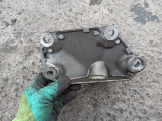 кронштейн двигателя BMW 5 серия E60/E61 2006, 3.0 л., N52 B30 A, бензин, АКПП, седан, 6768521