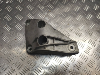 кронштейн двигателя BMW 2012, 2.0 л., N20 B20 B, бензин, 6781233