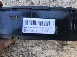 кнопка (выключатель) Mercedes-Benz M-Класс W164 [рестайлинг] 2010, 3.0 л., OM 642.820, дизель, АКПП, серебристый, внедорожник 5 дв., правый руль, A1648709910, 03754749