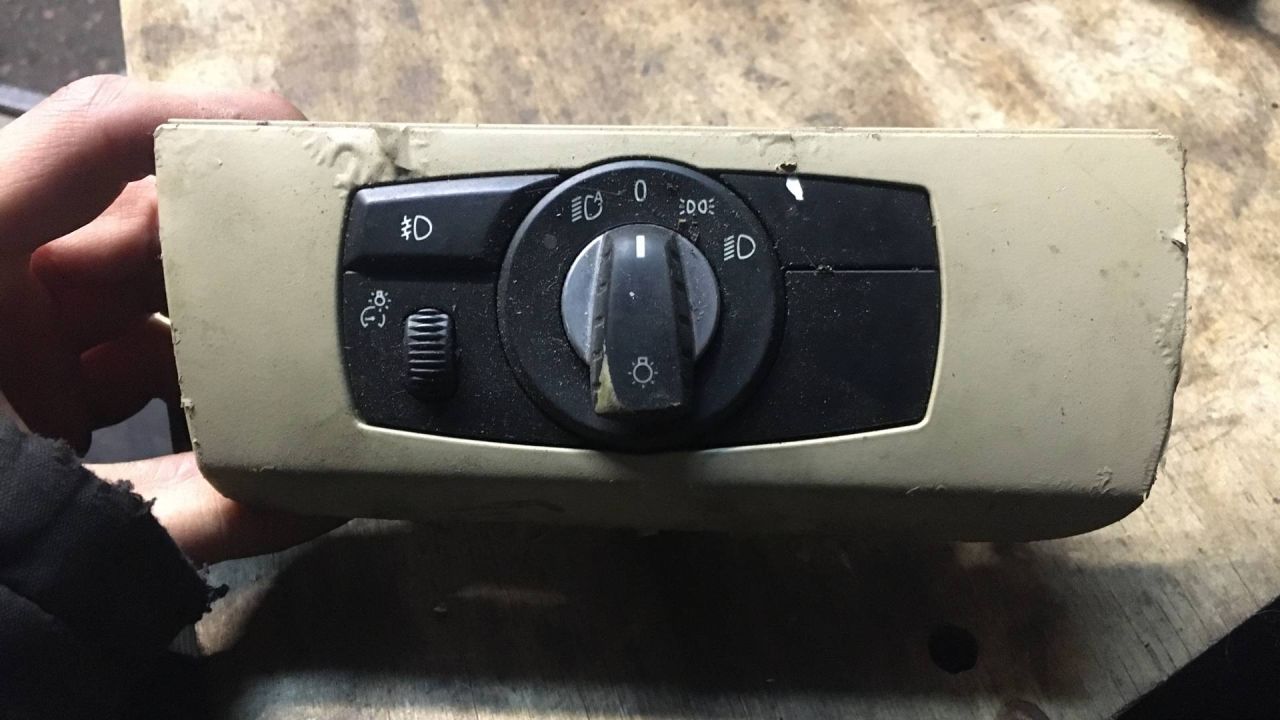 переключатель света BMW X5 E70 2007, 3.0 л., бензин, АКПП, внедорожник 5 дв., 9134728 - фото №1