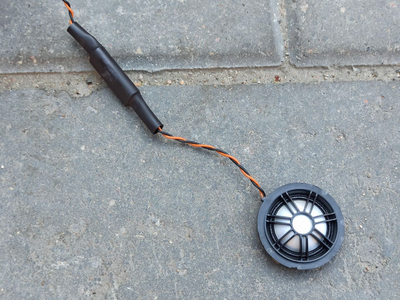 динамик двери BMW 7 серия F01/F02 2011, 3.0 л., N54 B30 A, бензин, седан, 9212078 - фото №1