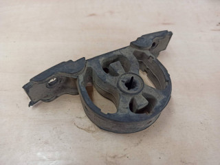 кронштейн глушителя BMW X5 E53 2003, 4.6 л., бензин, 7503027