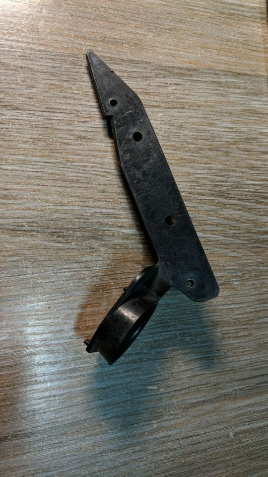 крепление крыла переднего правого BMW 3 серия E90/E91/E92/E93 2007, 2.0 л., N43 B20 A, бензин, АКПП, седан, 7058448 - фото №1