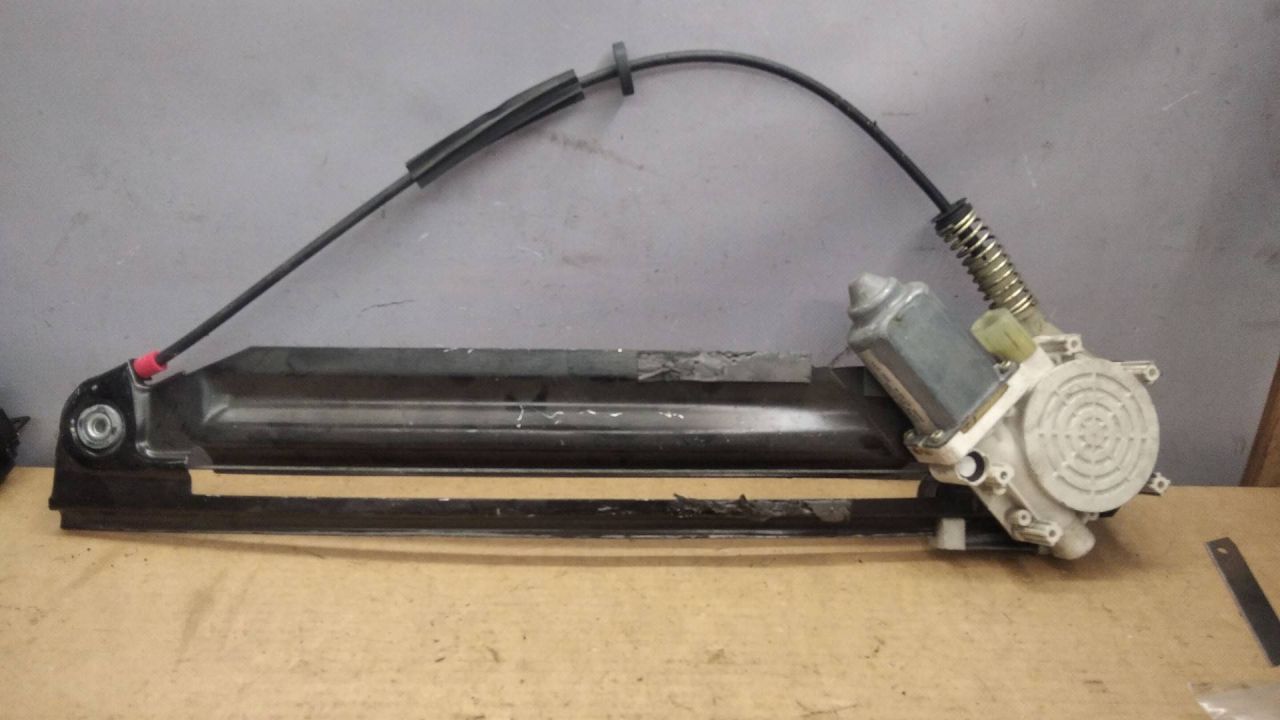 стеклоподъемник электрический задний правый BMW 5 серия E39 2000, 8360511 - фото №1