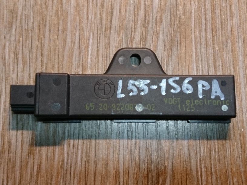 Антенна системы комфортного доступа BMW 2013, 3.0 л., N57 D30 C, дизель, АКПП, универсал, 9220832, 65209220832 - фото №1