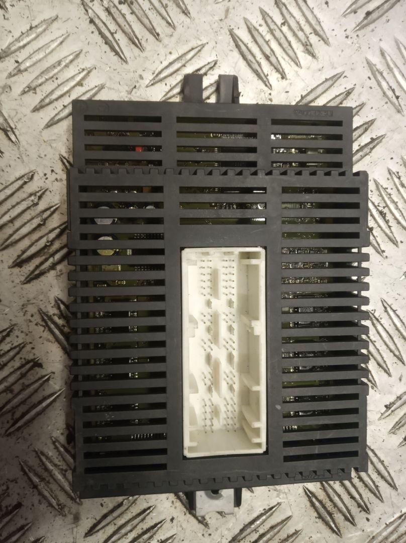 блок управления светом BMW 5 серия E60/E61 2005, 2.5 л., АКПП, седан, 61356936997, 6936997, 6936101 - фото №1